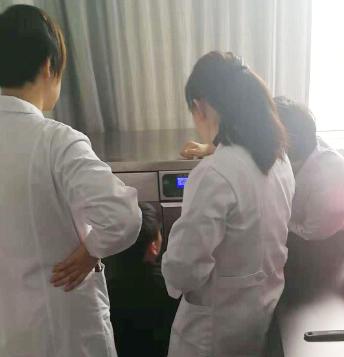 杜伯特實驗室洗瓶機成功入駐固原市市場監督管理局